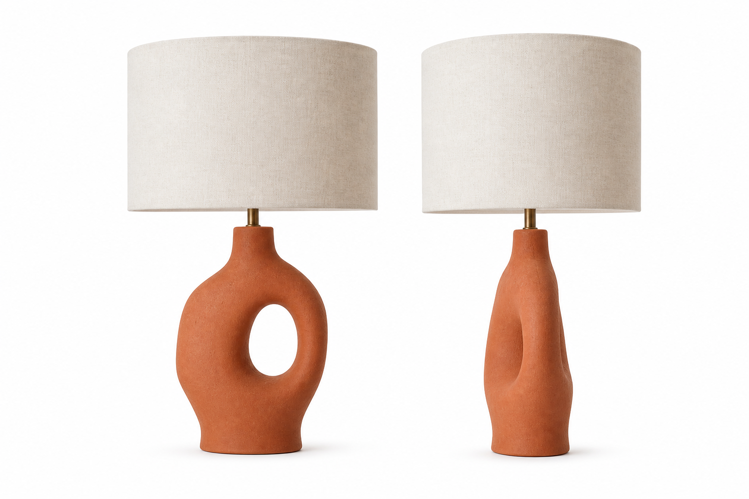 Beyaz fonda iki farklı açıdan terracotta seramik masa lambası