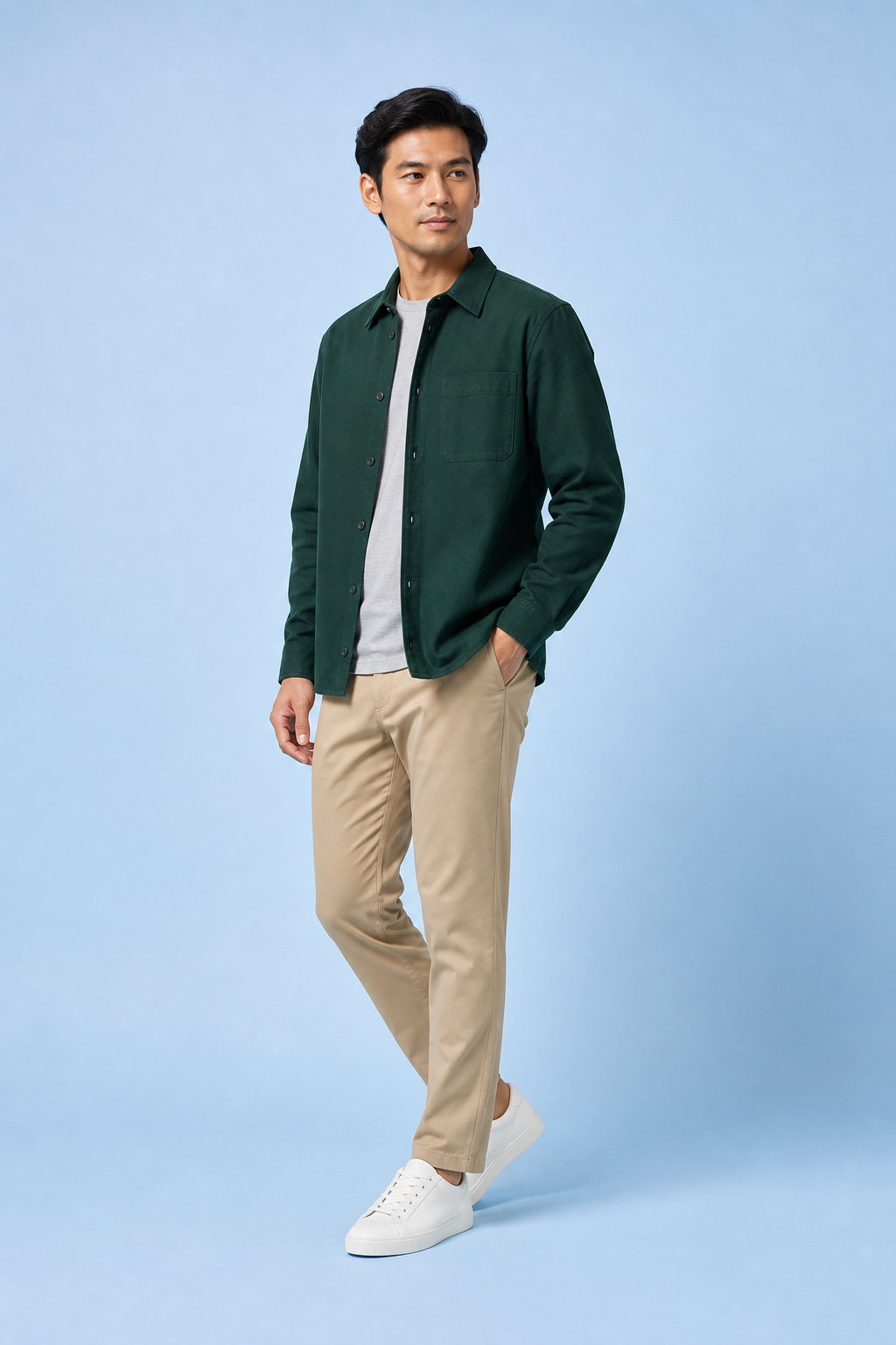 Yeşil overshirt ile erkek modelli e-ticaret çekimi